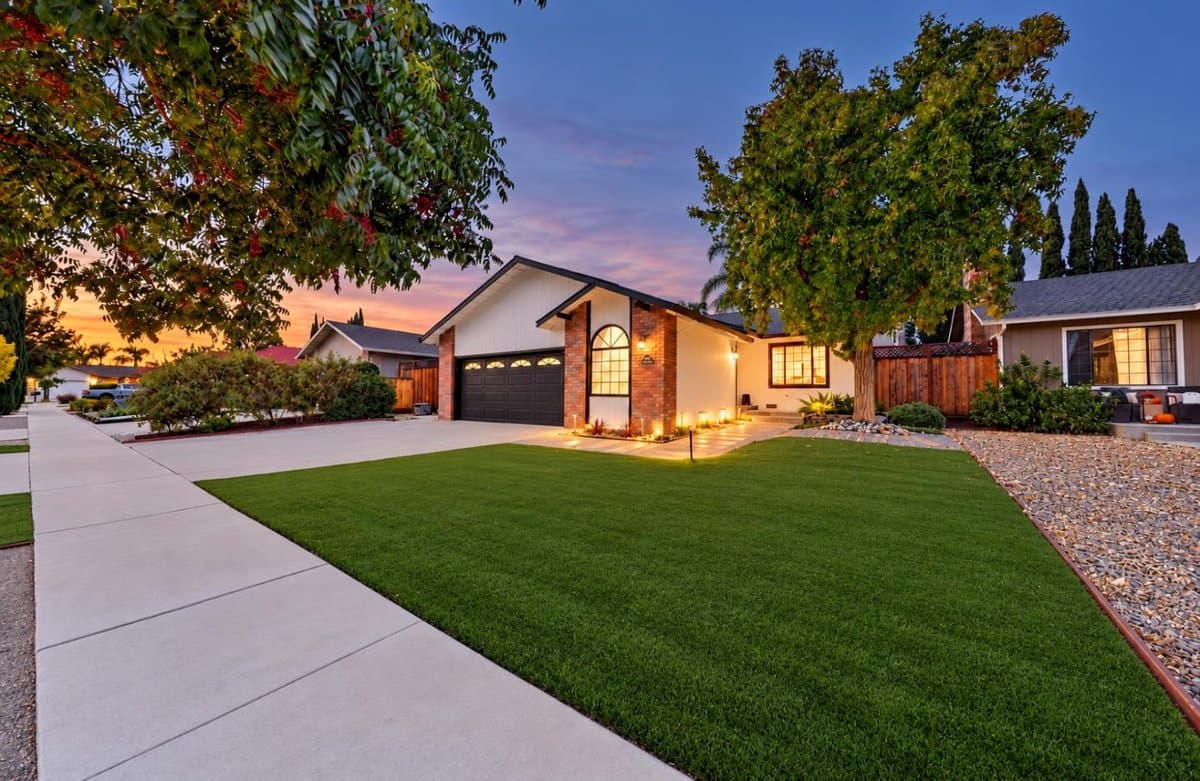 6039 Foothill Glen Drive - Photo 2