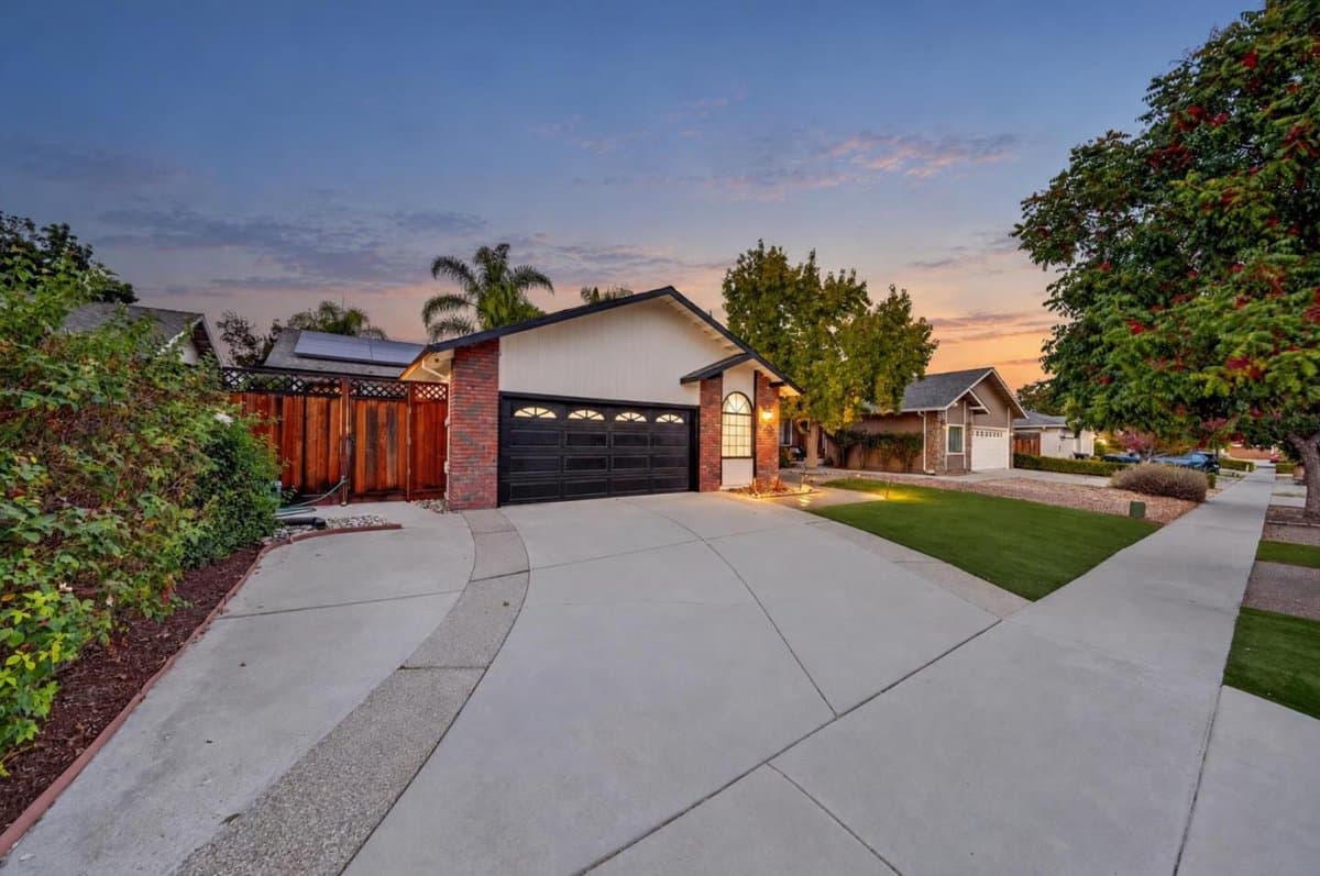 6039 Foothill Glen Drive - Photo 3