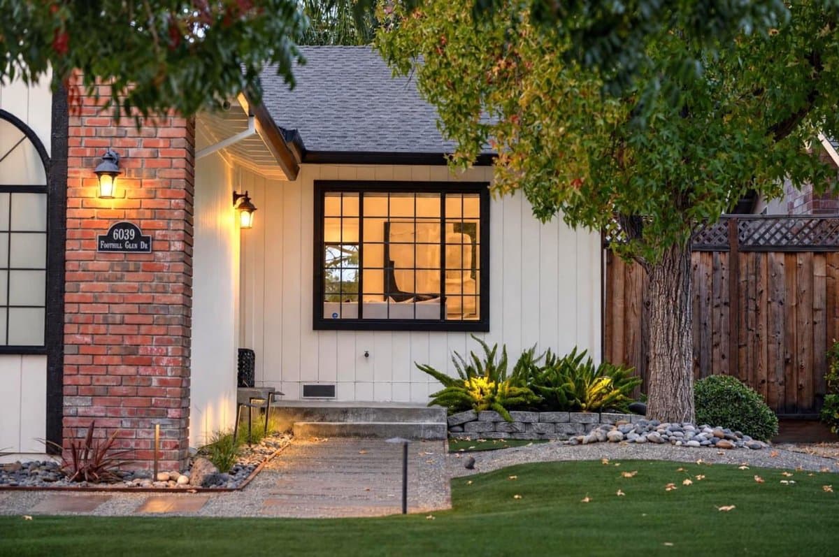 6039 Foothill Glen Drive - Photo 4