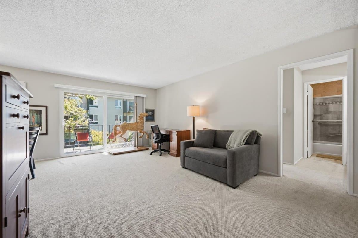 815 North Humboldt Street #304 - Photo 2