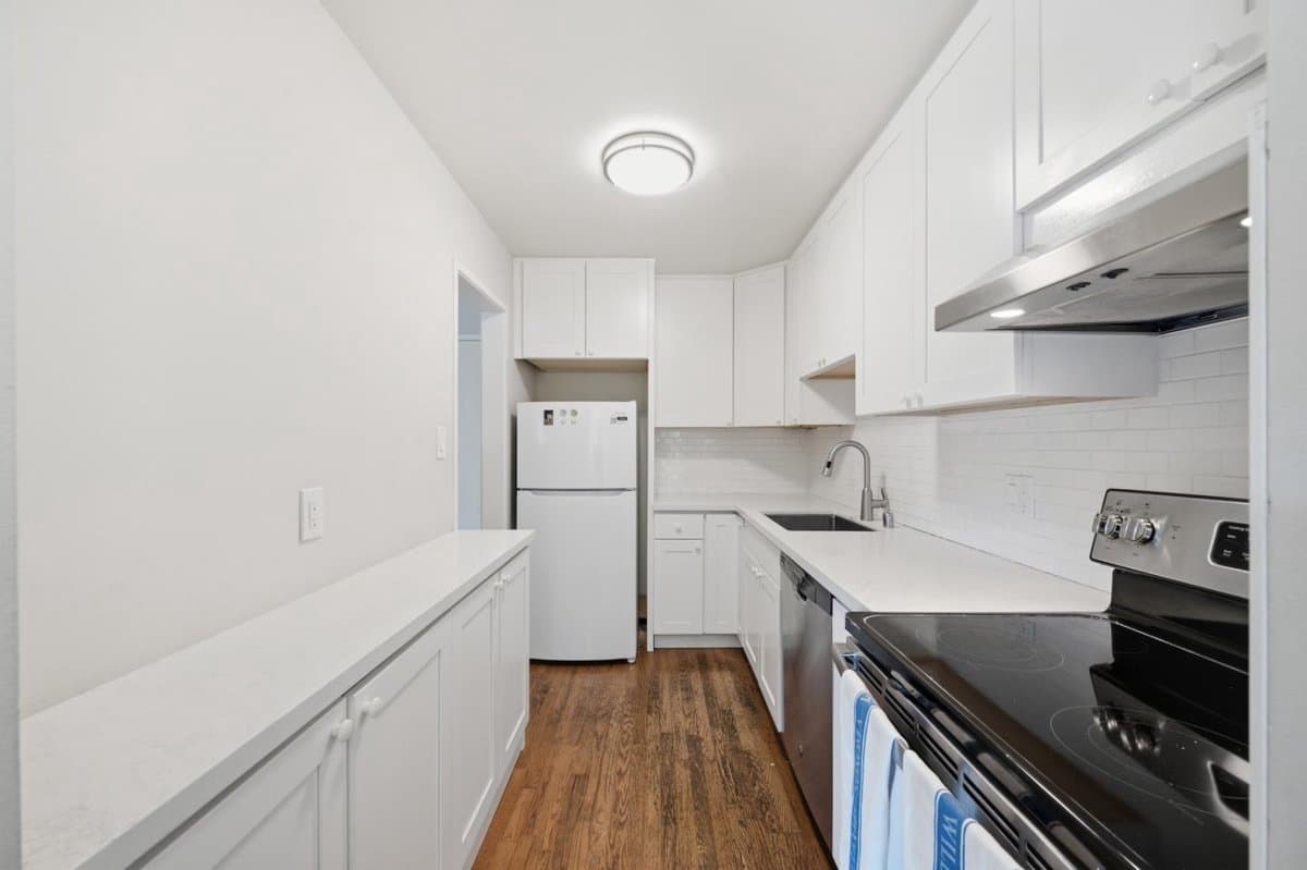 815 North Humboldt Street #304 - Photo 4
