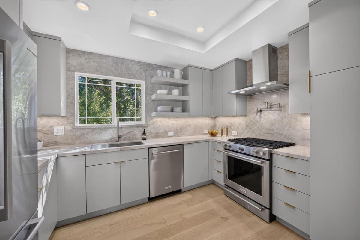 175 Villa Avenue - Photo 5