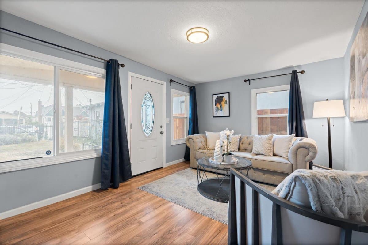 1827 102nd Avenue - Photo 2