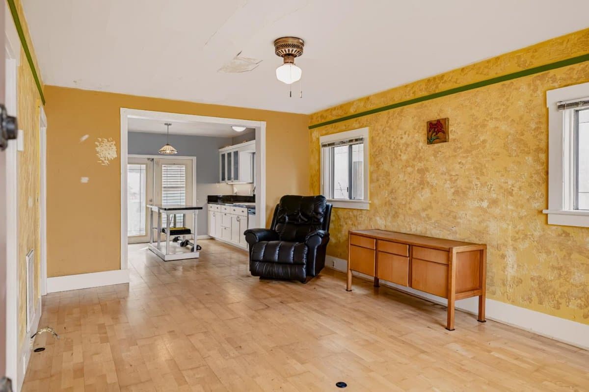 450 Ortiz Avenue - Photo 2