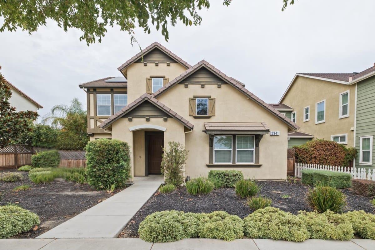 2341 Ellis Town Drive - Photo 2