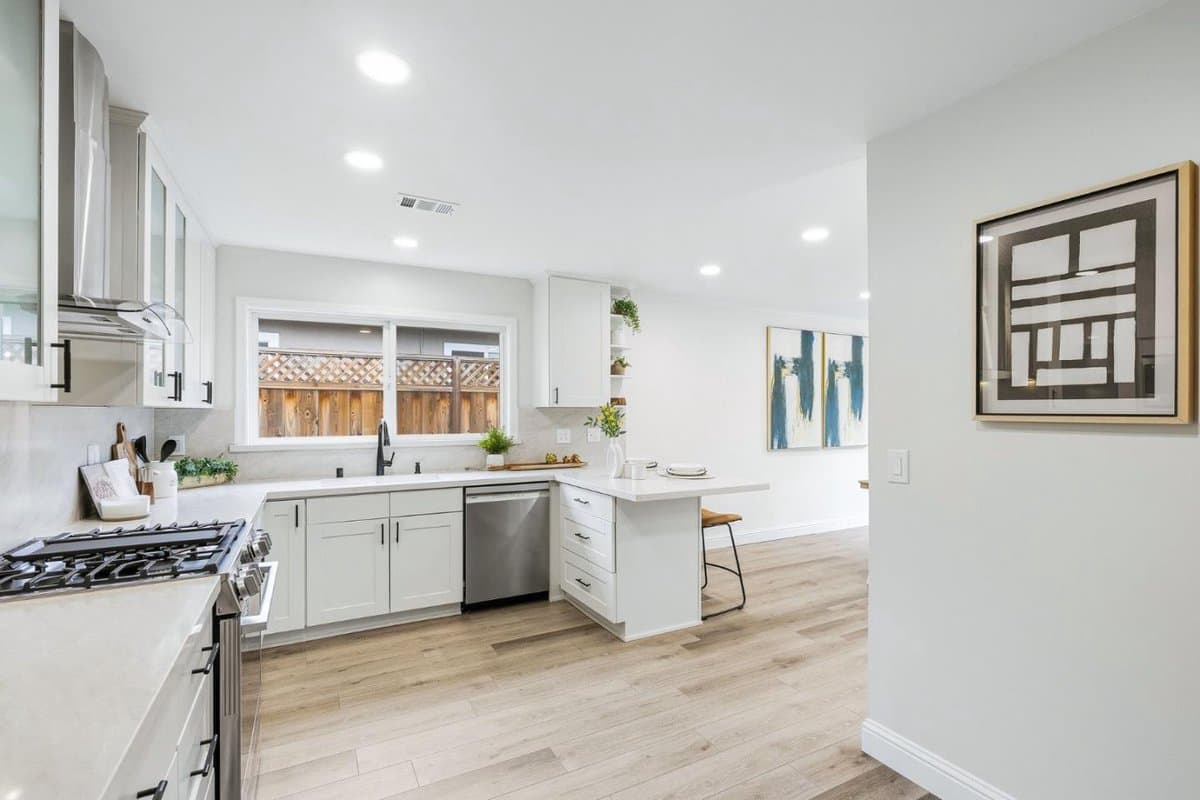 1544 Todd Street - Photo 4