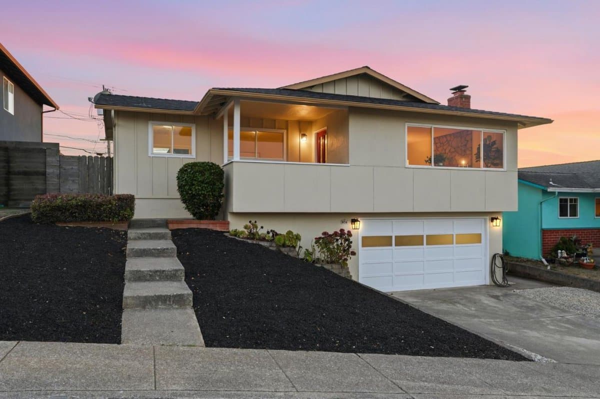 245 Castleton Way - Photo 3