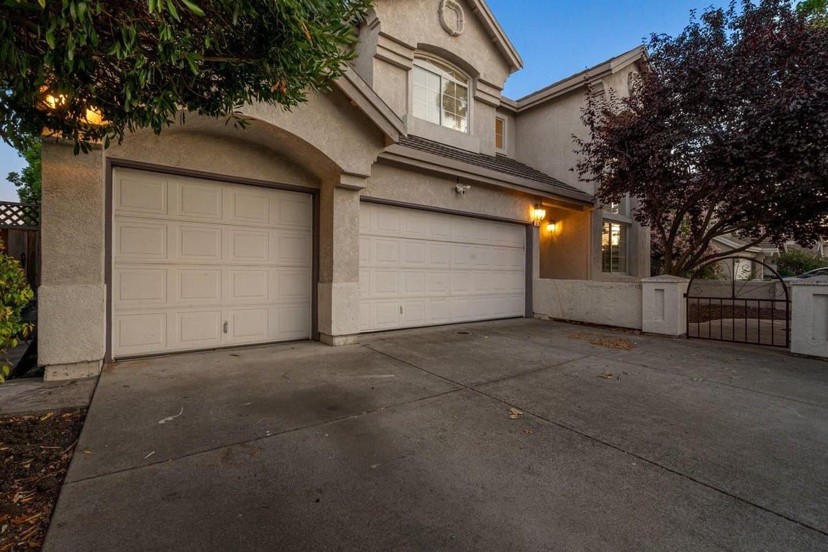 674 West Sunnyoaks Avenue - Photo 3