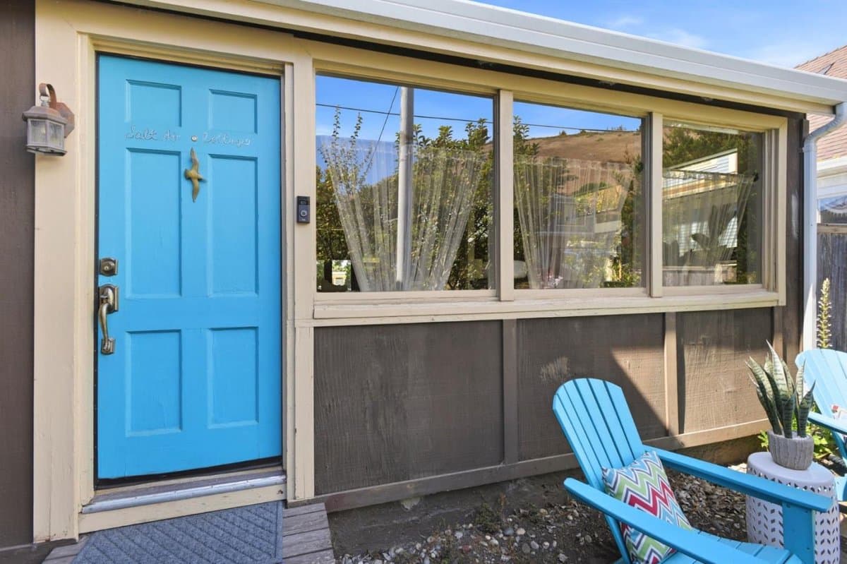 468 Donaldson Avenue - Photo 1