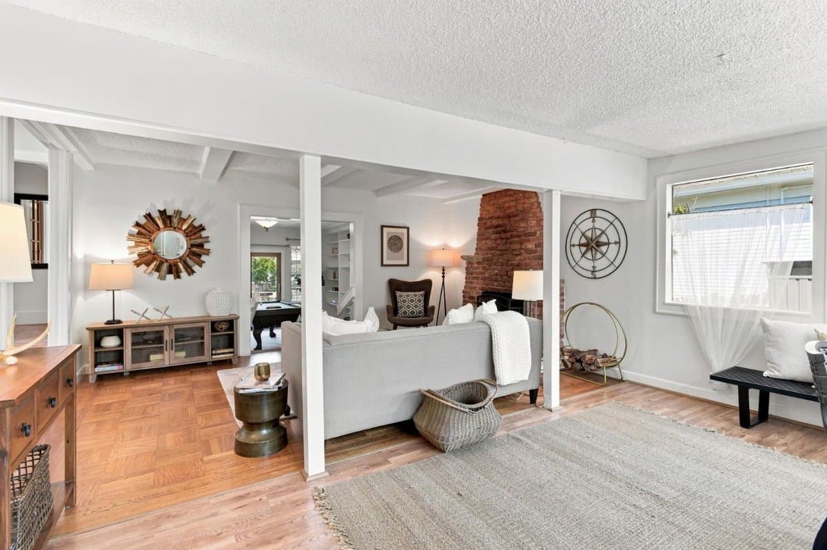 468 Donaldson Avenue - Photo 2