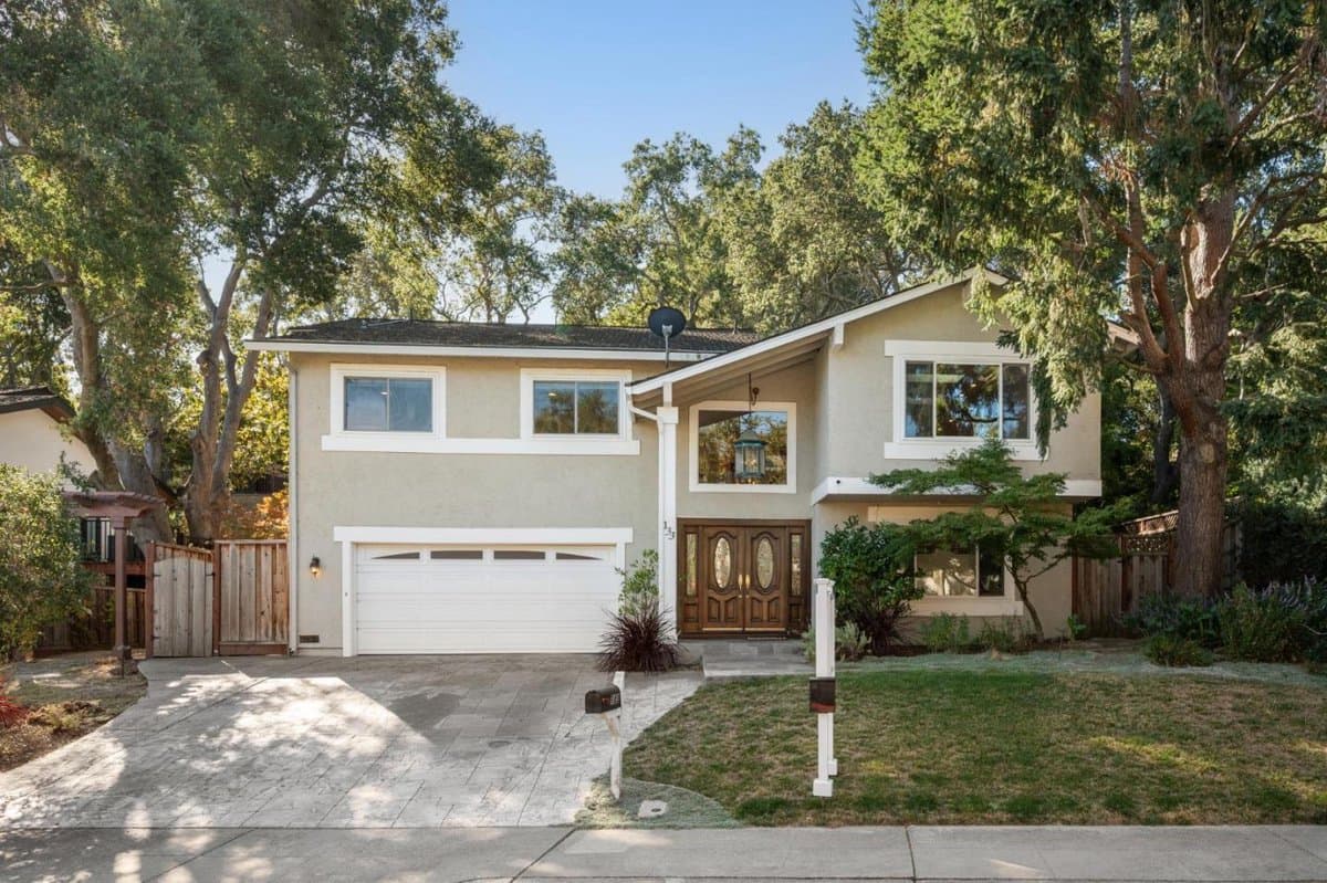 133 Worcester Loop - Photo 1