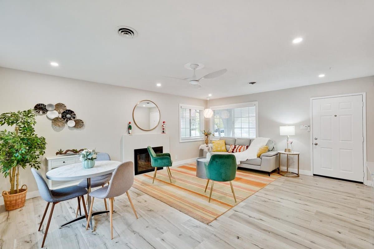 263 East Hemlock Avenue - Photo 3