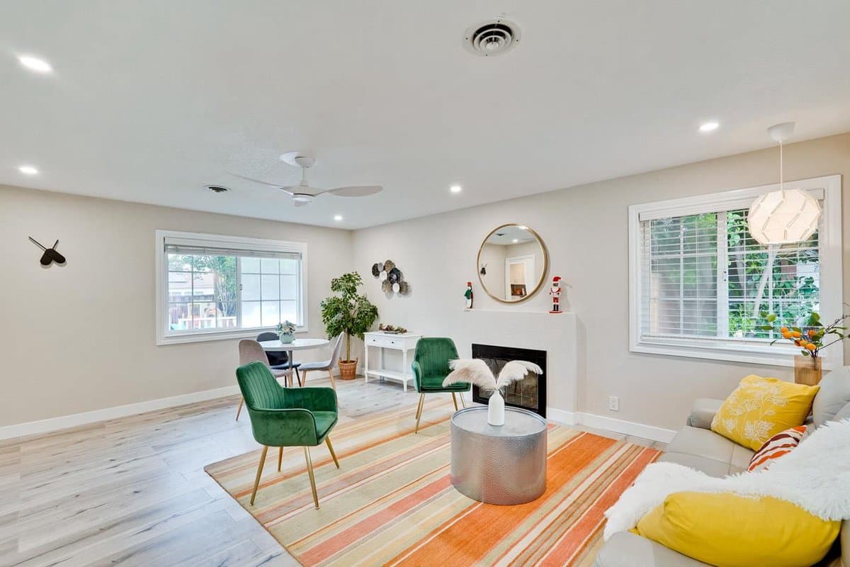 263 East Hemlock Avenue - Photo 4
