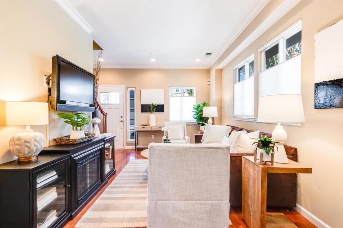 700 Paula Court - Photo 1