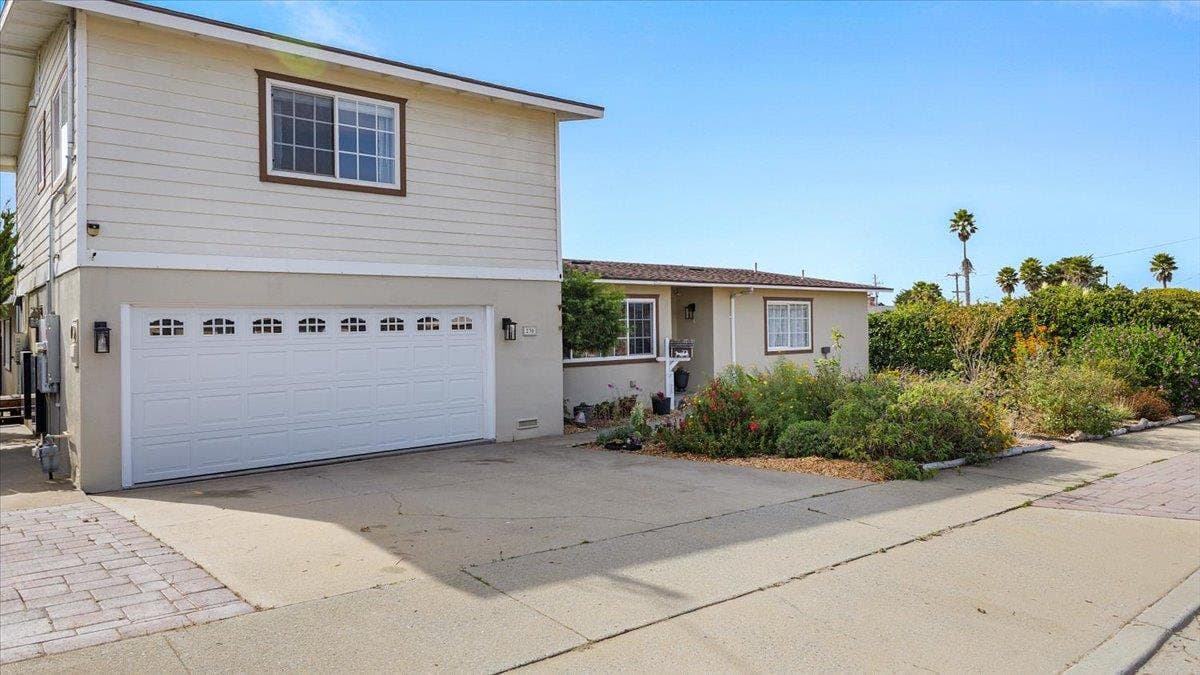 230 Michael Drive - Photo 2