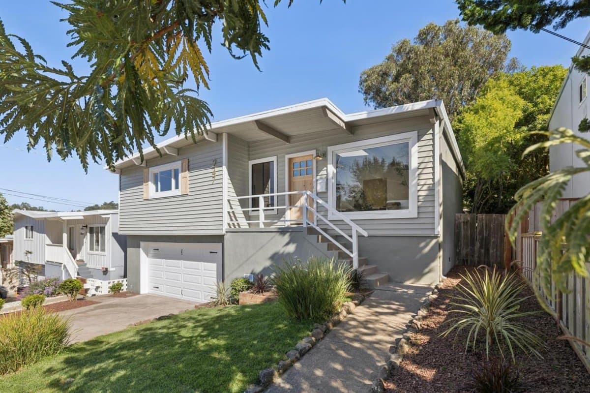 247 Lauren Avenue - Photo 1