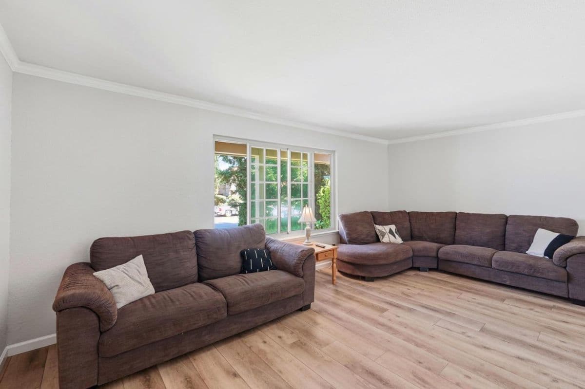 7135 Yorktown Drive - Photo 3