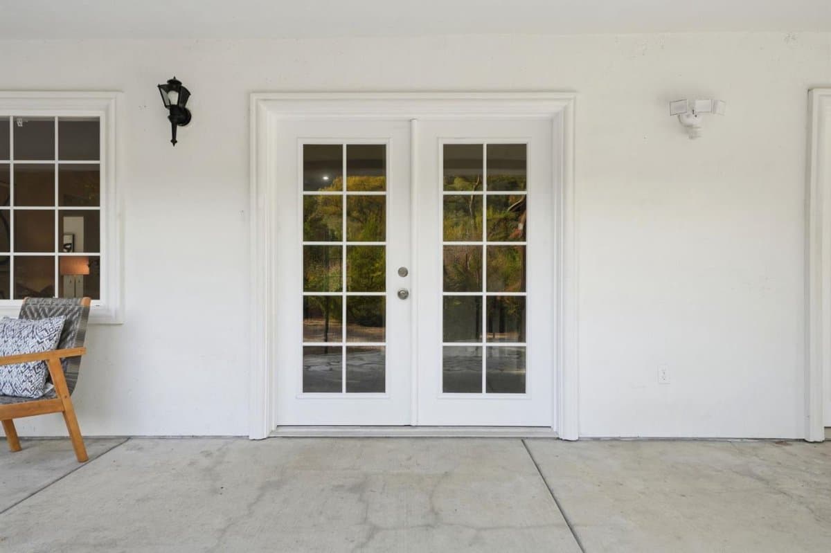 19915 Wright Drive - Photo 3