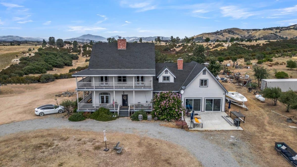 65401 Cross Road - Photo 2