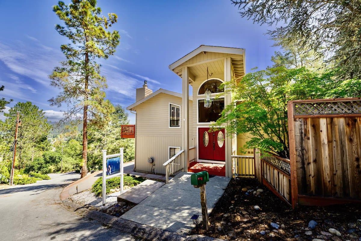 205 Blueberry Drive - Photo 2