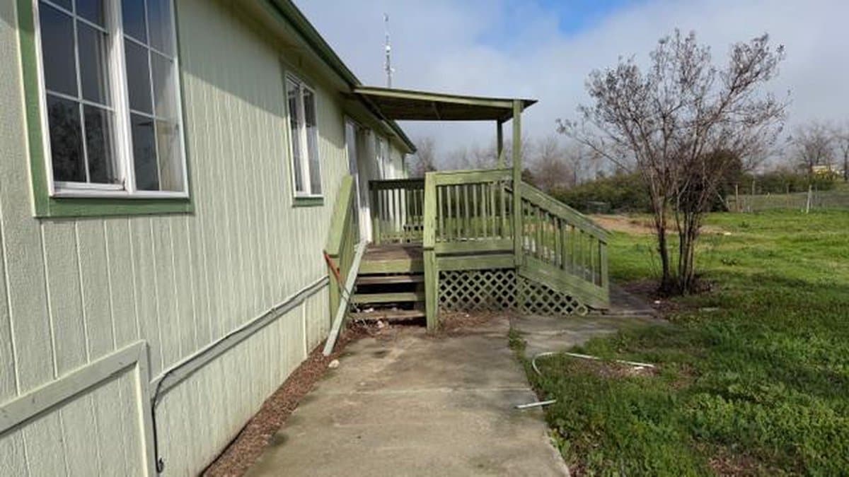 8340 Mcclure Avenue - Photo 5