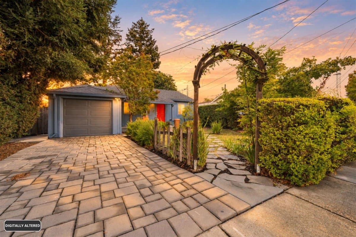3091 Glendale Avenue - Photo 2