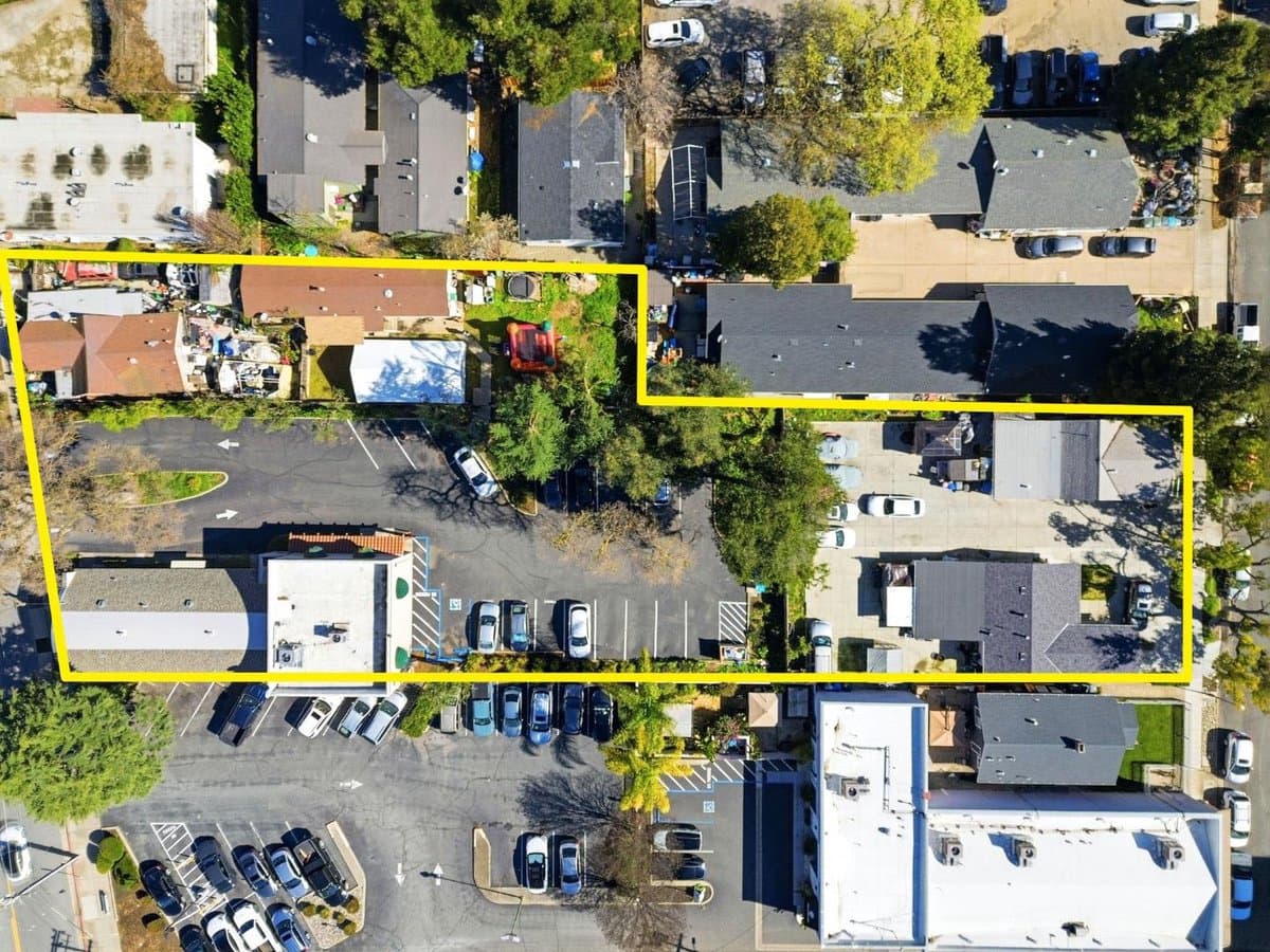 55 East 1st Street - Photo 4