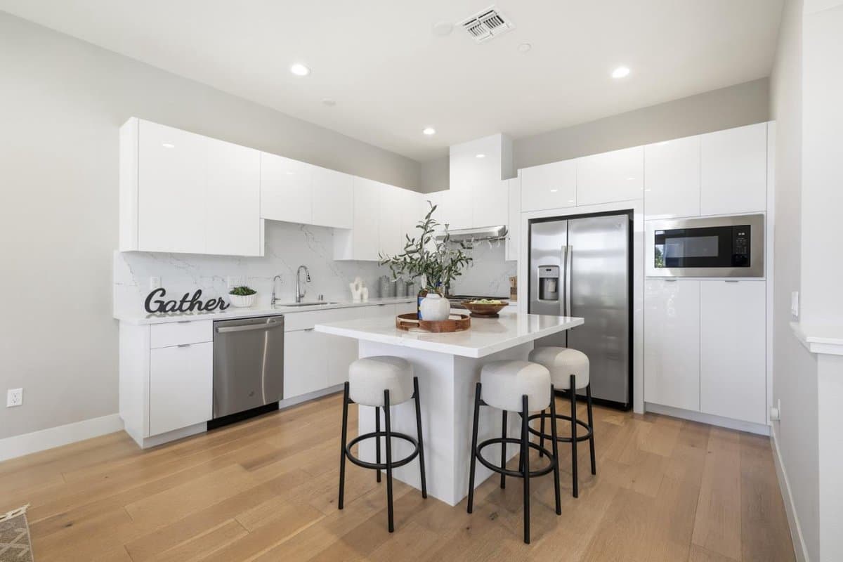 188 Terraine Street - Photo 4