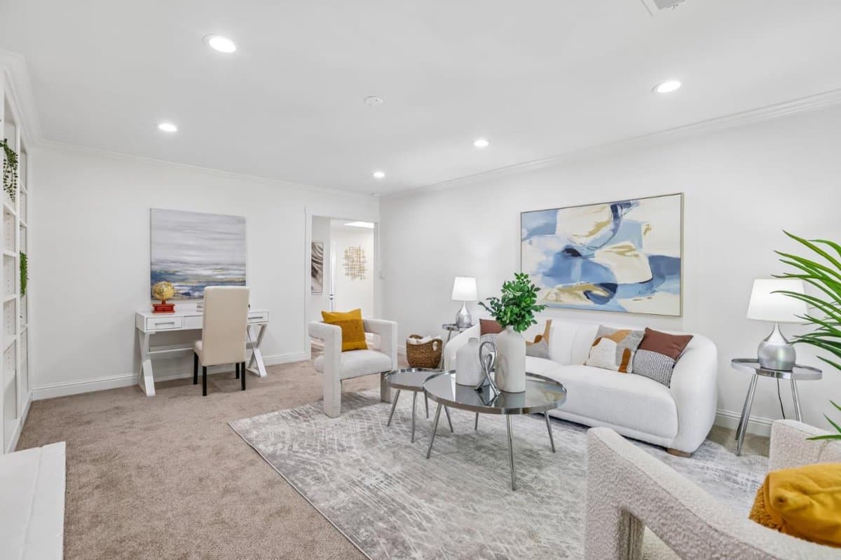 208 Colibri Court - Photo 2