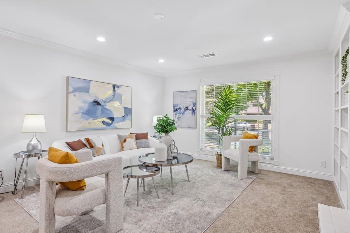 208 Colibri Court - Photo 3