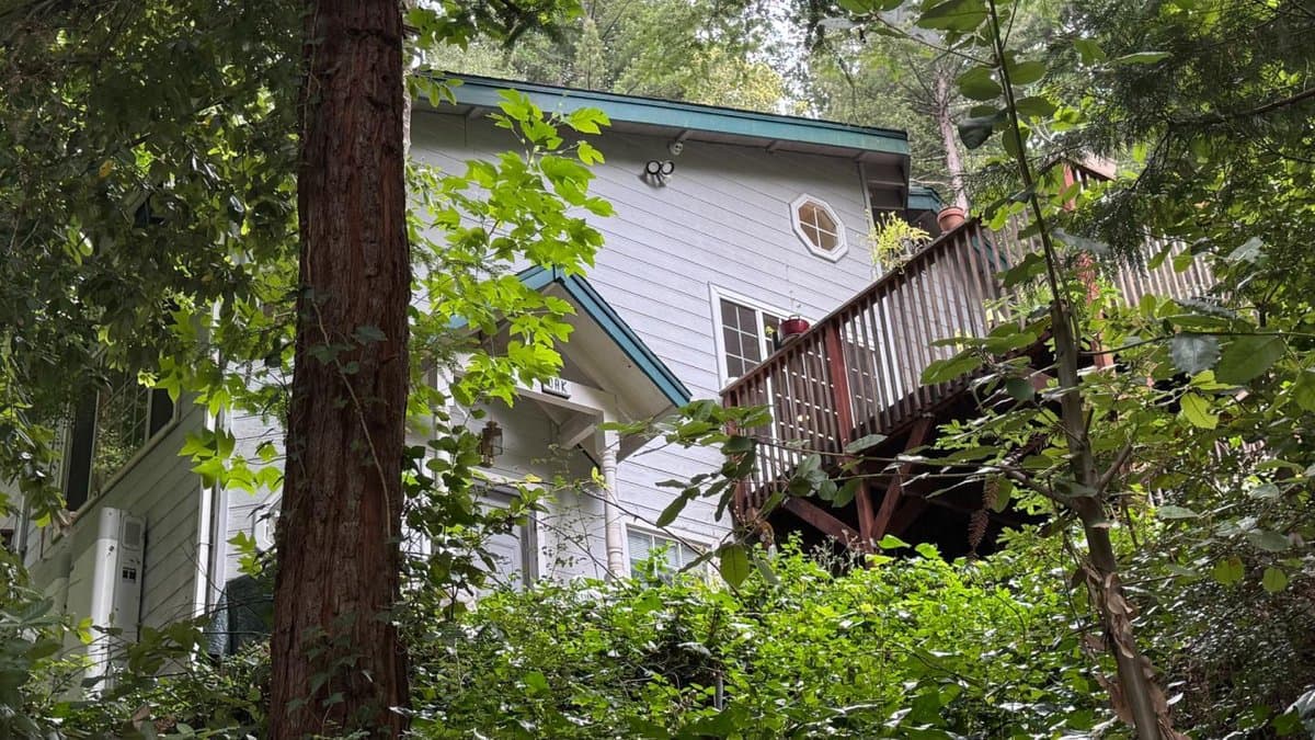 135 Oak Street - Photo 1