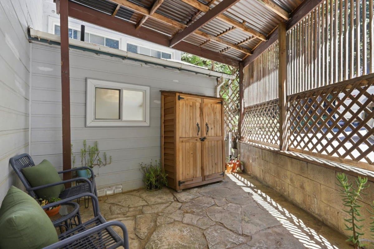 135 Oak Street - Photo 5