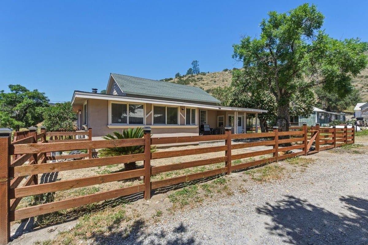 31341 Airline Highway - Photo 3