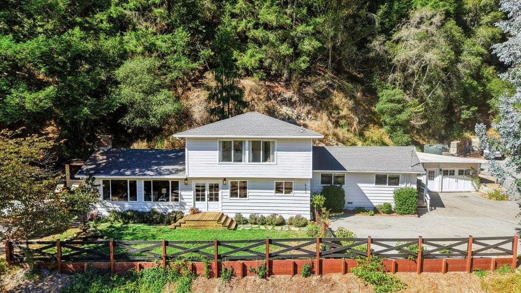 423 Nelson Road - Photo 2