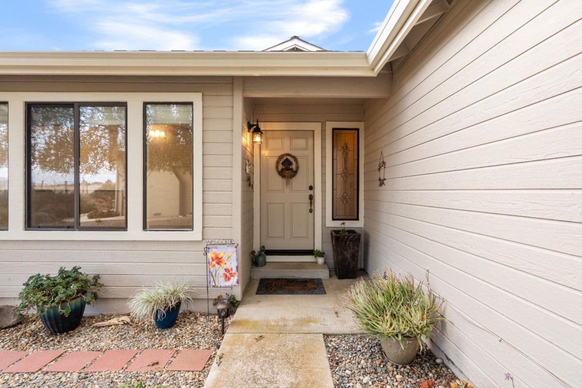 729 Helen Drive - Photo 4