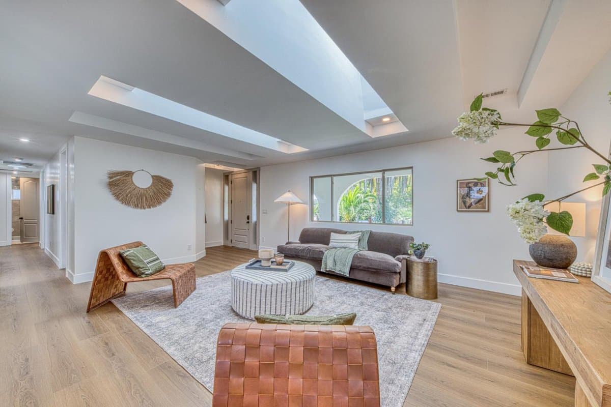 9895 Brome Trail - Photo 3