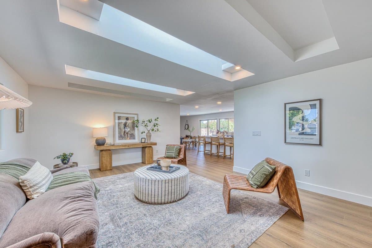 9895 Brome Trail - Photo 4