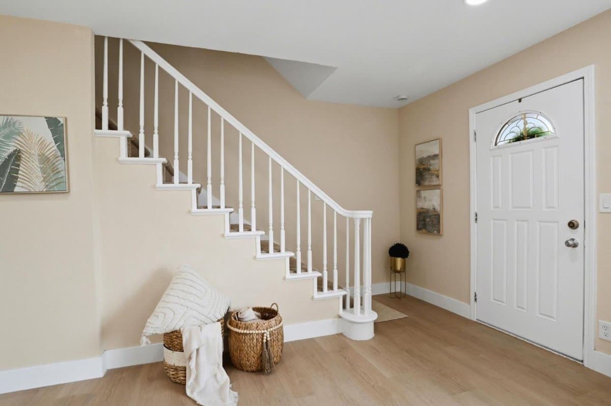 2074 Ashwood Lane - Photo 5