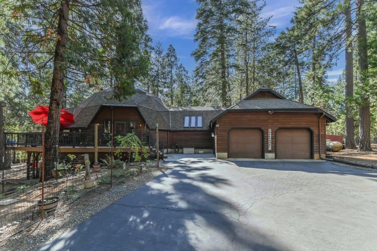 20175 E Pine Drive - Photo 1