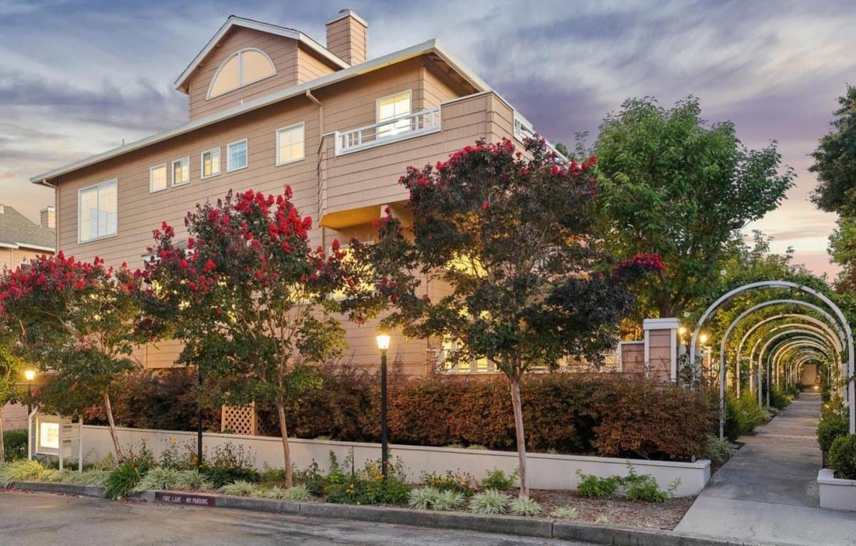 444 San Antonio Road #2D - Photo 2
