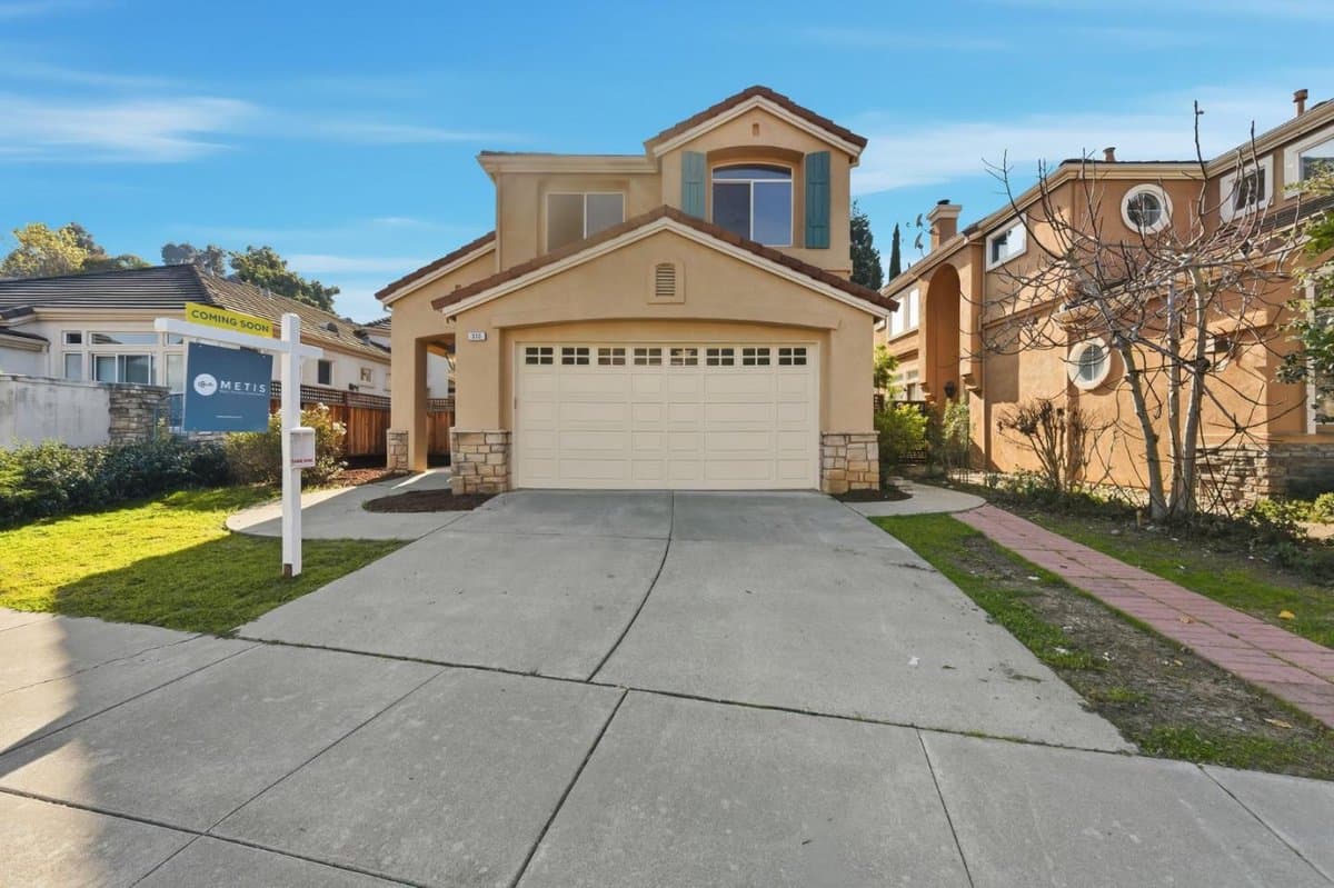 310 Grau Drive - Photo 2