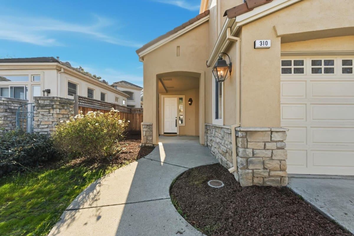 310 Grau Drive - Photo 4