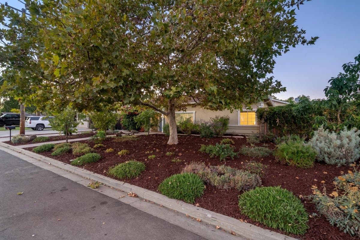 1021 Carola Avenue - Photo 3