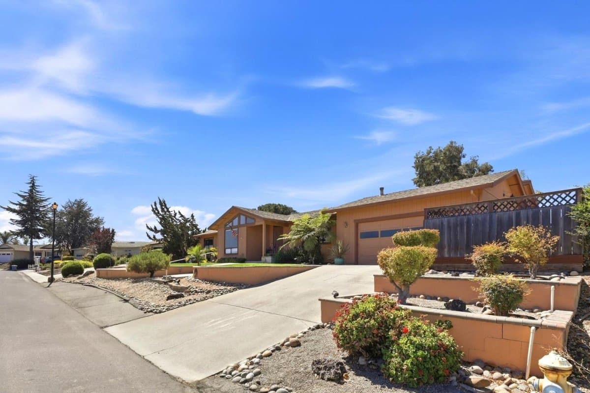 400 Donald Drive - Photo 3