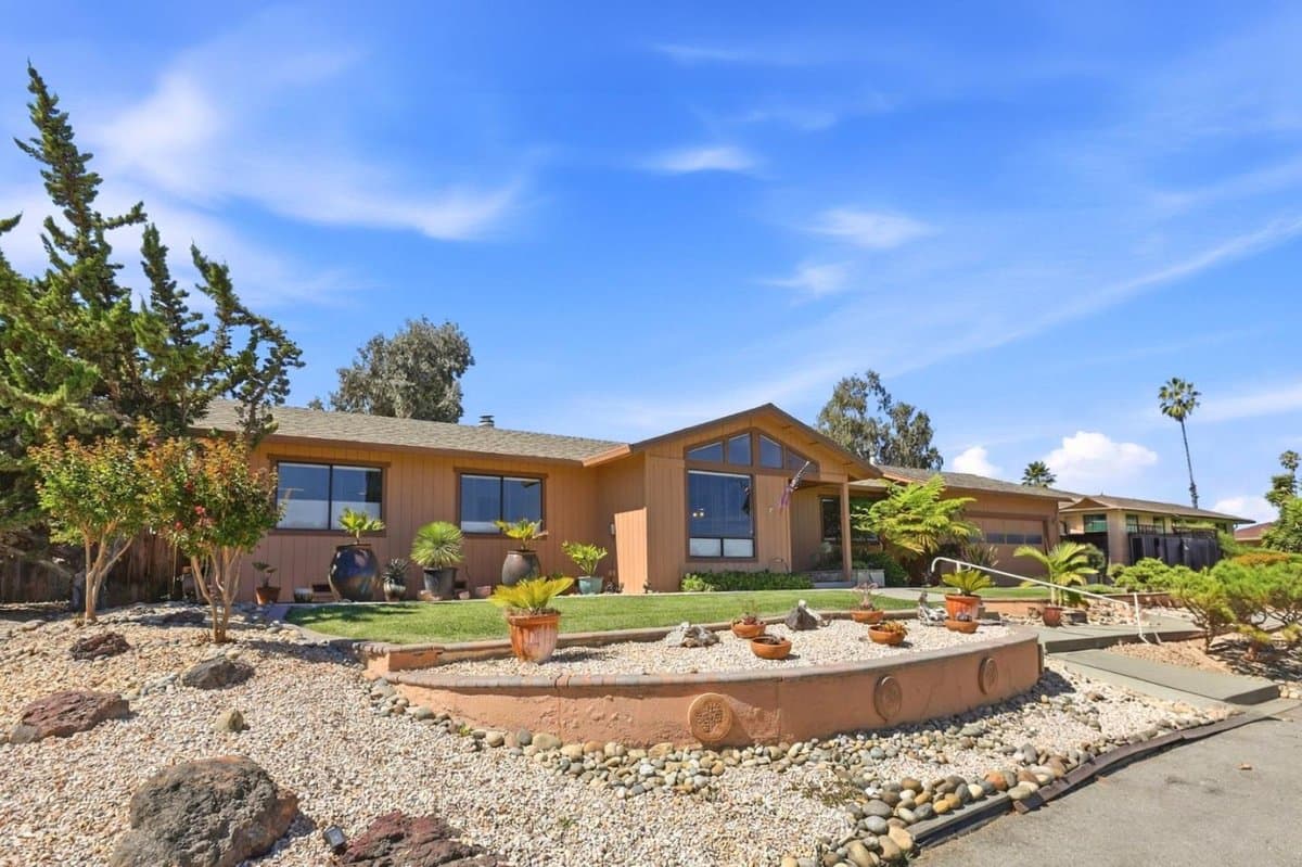 400 Donald Drive - Photo 4