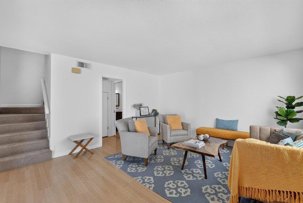 4233 Topsail Court - Photo 2