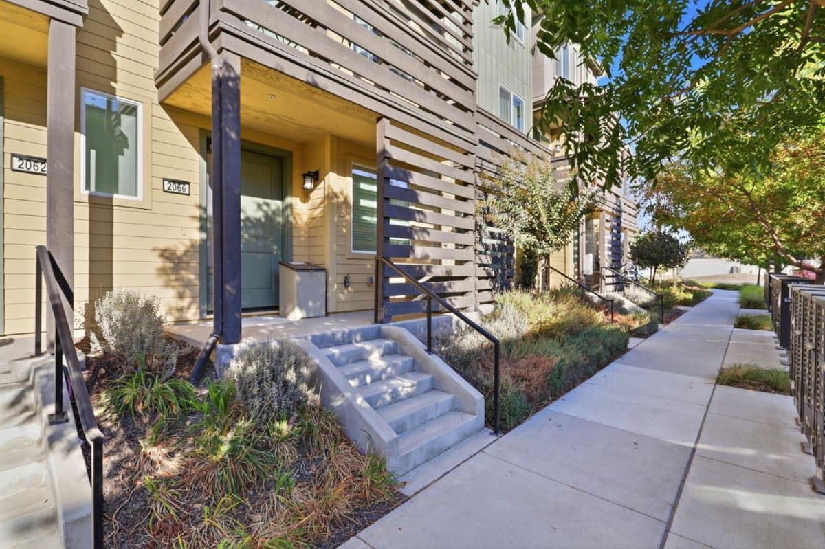 2066 Tarob Court - Photo 3