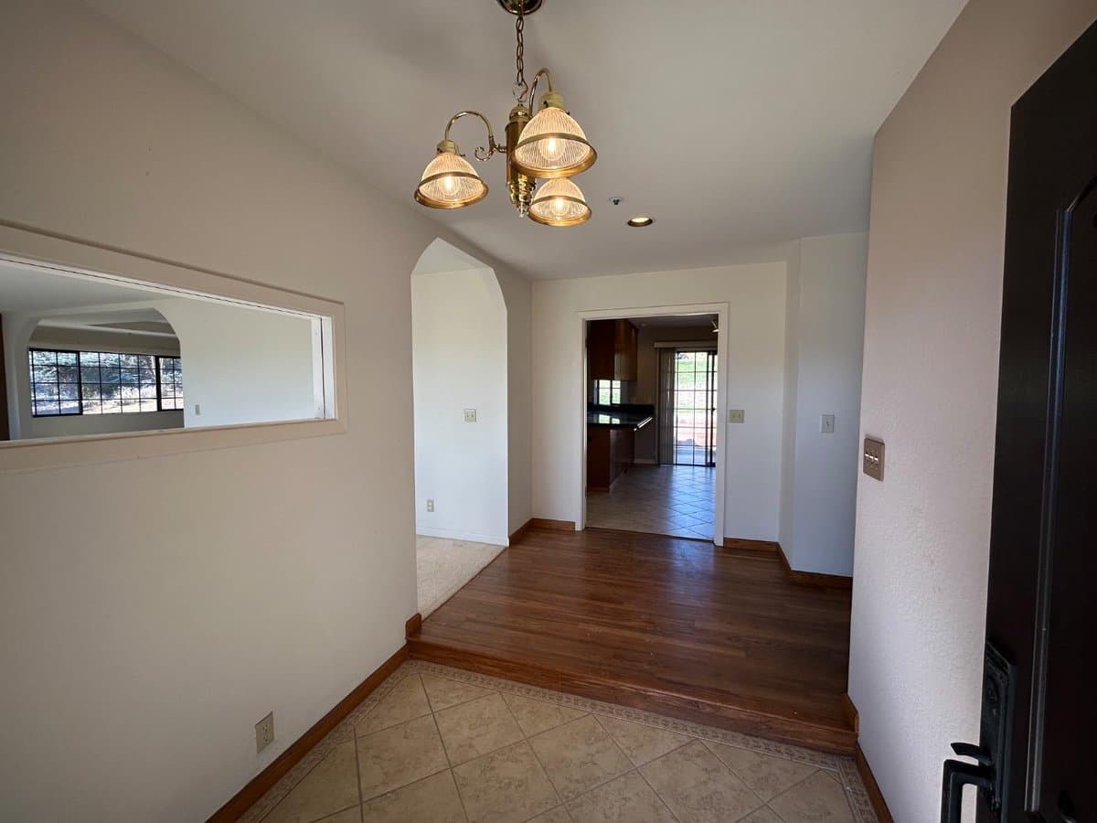 24665 Foothill Drive - Photo 4
