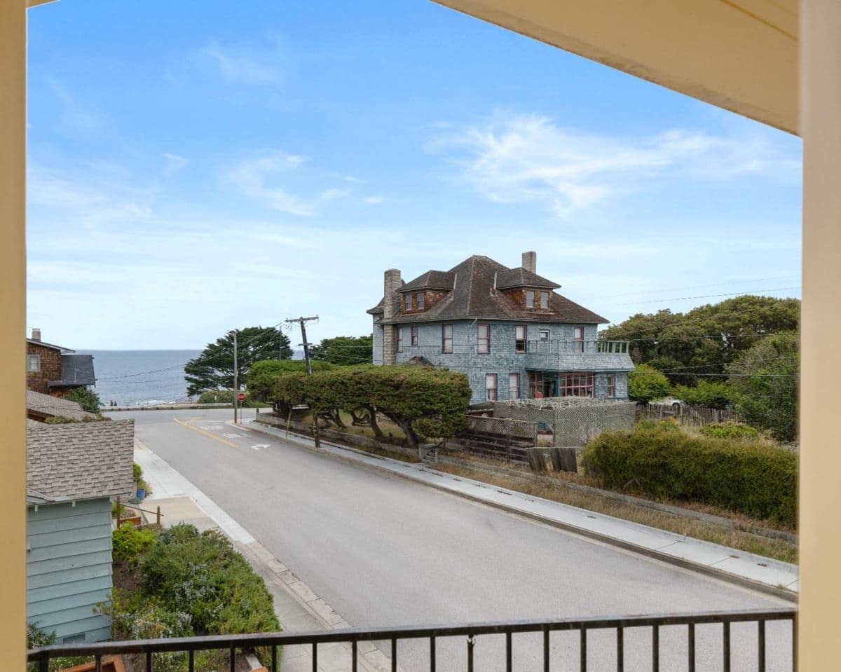 114 Carmel Avenue - Photo 3