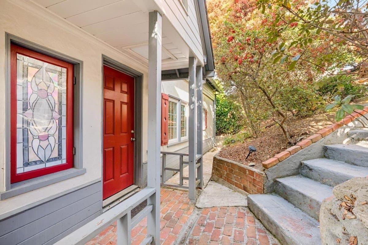 388 Beaumont Boulevard - Photo 2